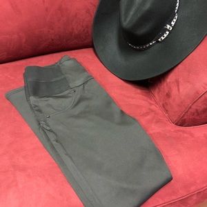 🌻Leggings, very nice plus size leggings. NWT